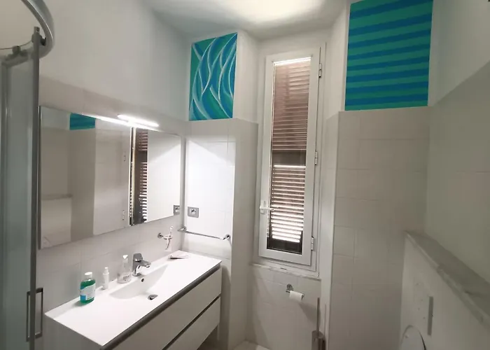 View! Panoramic Overlooking *