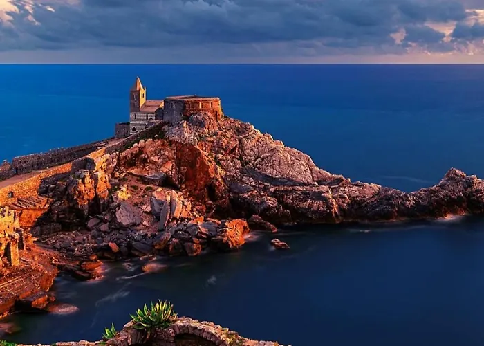 View! Panoramic Overlooking *